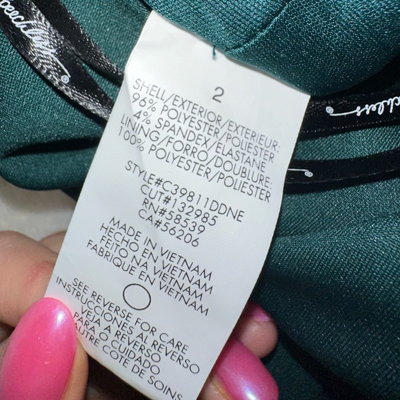 SPEECHLESS dark green scalloped spaghetti strap high low - DAVIDS BRIDAL - Picture 6 of 6